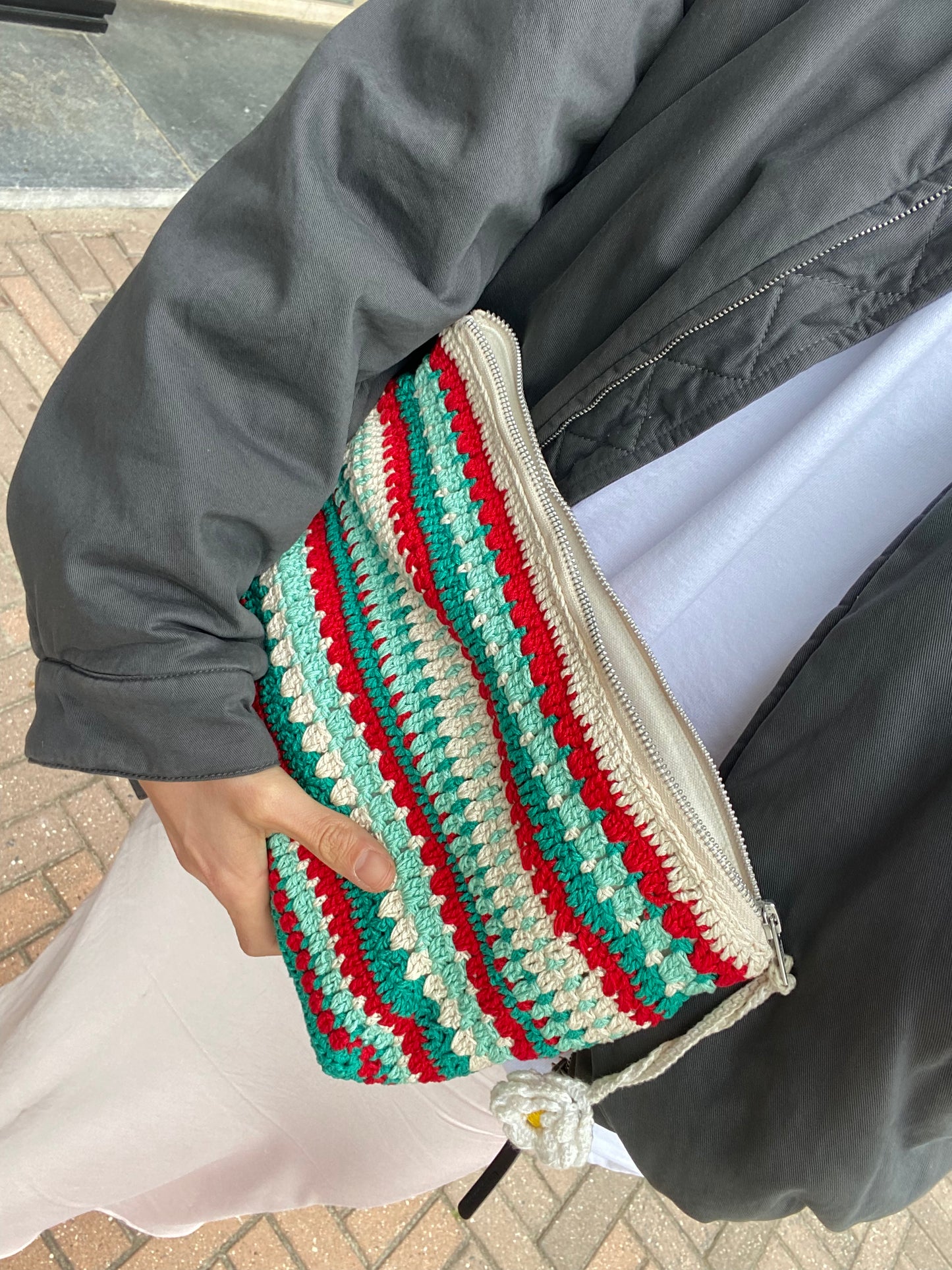 Meadow Clutch Red/Turquoise