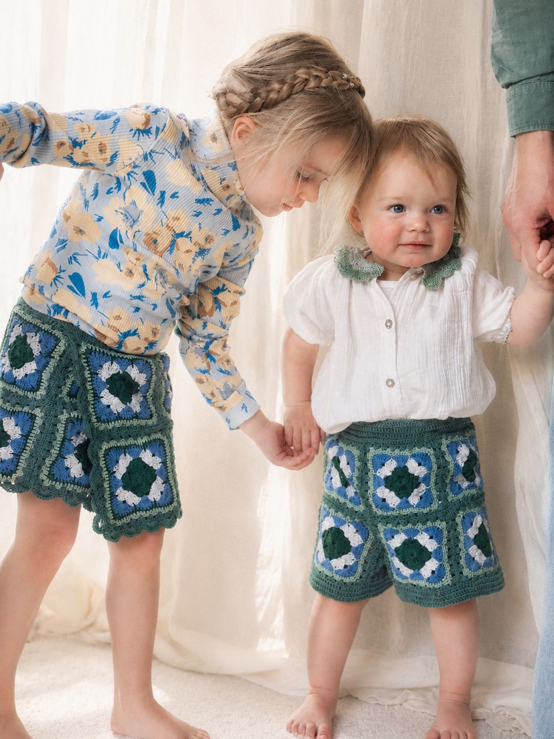Ellie Skirt KIDS Blue/Green Leaf - YAARN COLLAB EXCLUSIVE