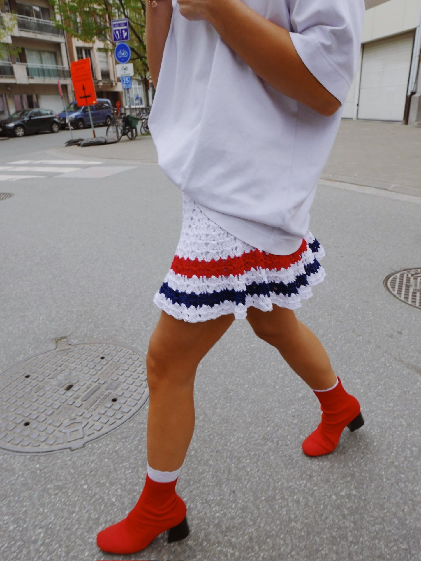 Flowy Mini Skirt White/Red/Navy